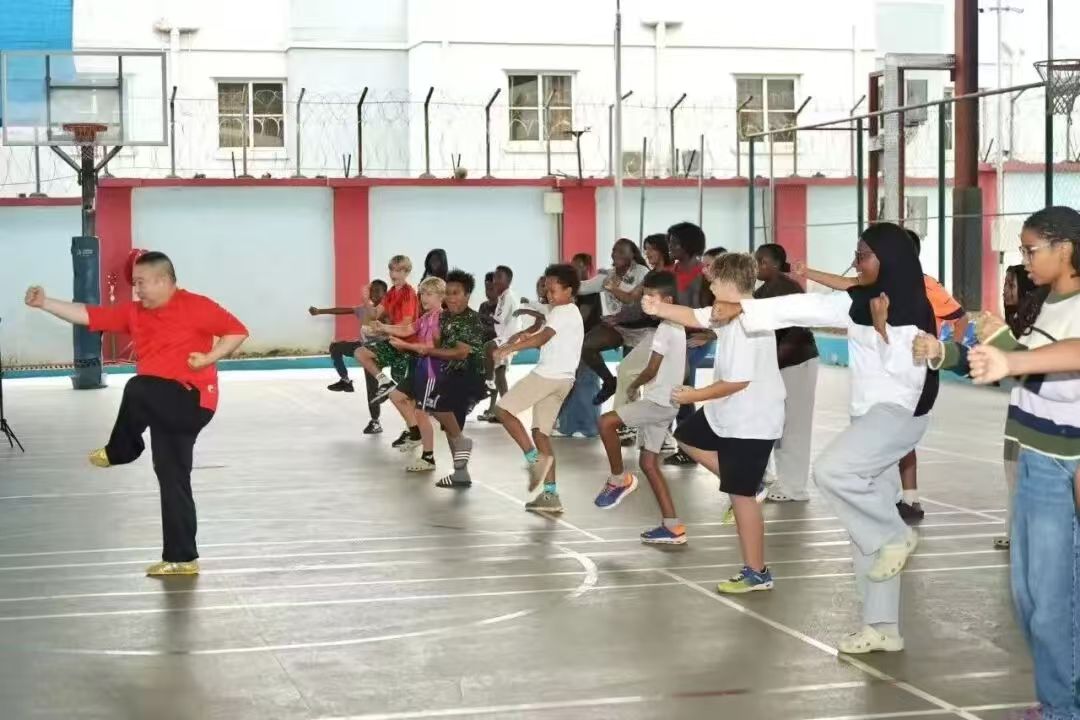 2f4c92b328e4453299c60d53ddbd8aef.jpg